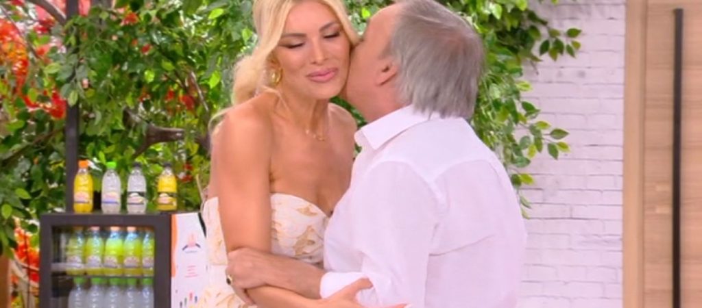 Ο Ανδρέας Μικρούτσικος ανακοίνωσε ότι επιστρέφει στην Κατερίνα Καινούργιου (βίντεο)