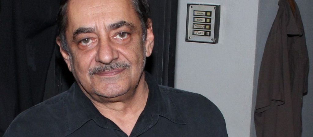 Σε ρόλο αστυνομικού ο ηθοποιός Α.Καφετζόπουλος – «Εάν δεν είχατε εμβολιαστεί θα σας πέταγα έξω τώρα»