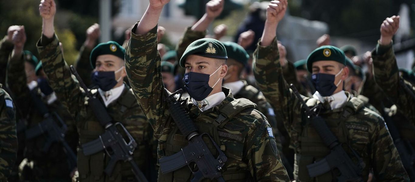 Μαξίμου: Ετοιμάζει υποχρεωτικό εμβολιασμό και για τις Ένοπλες Δυνάμεις – Το τελευταίο βήμα πριν την καθολικότητα