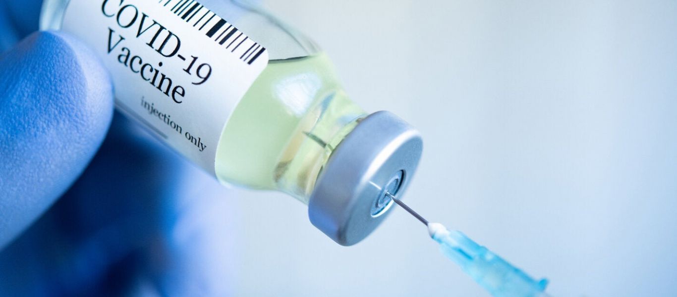 Πρόεδρος Moderna: «Είμαι αισιόδοξος ότι τα εμβόλια πιάνουν και τη μετάλλαξη Όμικρον»