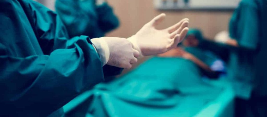 Αυστρία: Με… €2.700 πρόστιμο τιμωρήθηκε γιατρός που ακρωτηρίασε λάθος πόδια ασθενούς