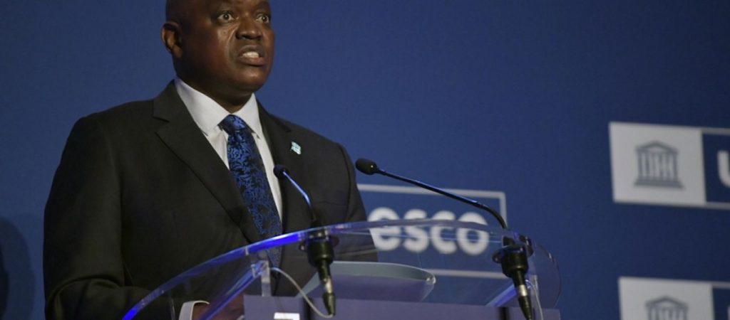 Μετάλλαξη Όμικρον: «Μην τιμωρείτε χώρες της Αφρικής – Οι διπλωμάτες είχαν έρθει από αλλού»