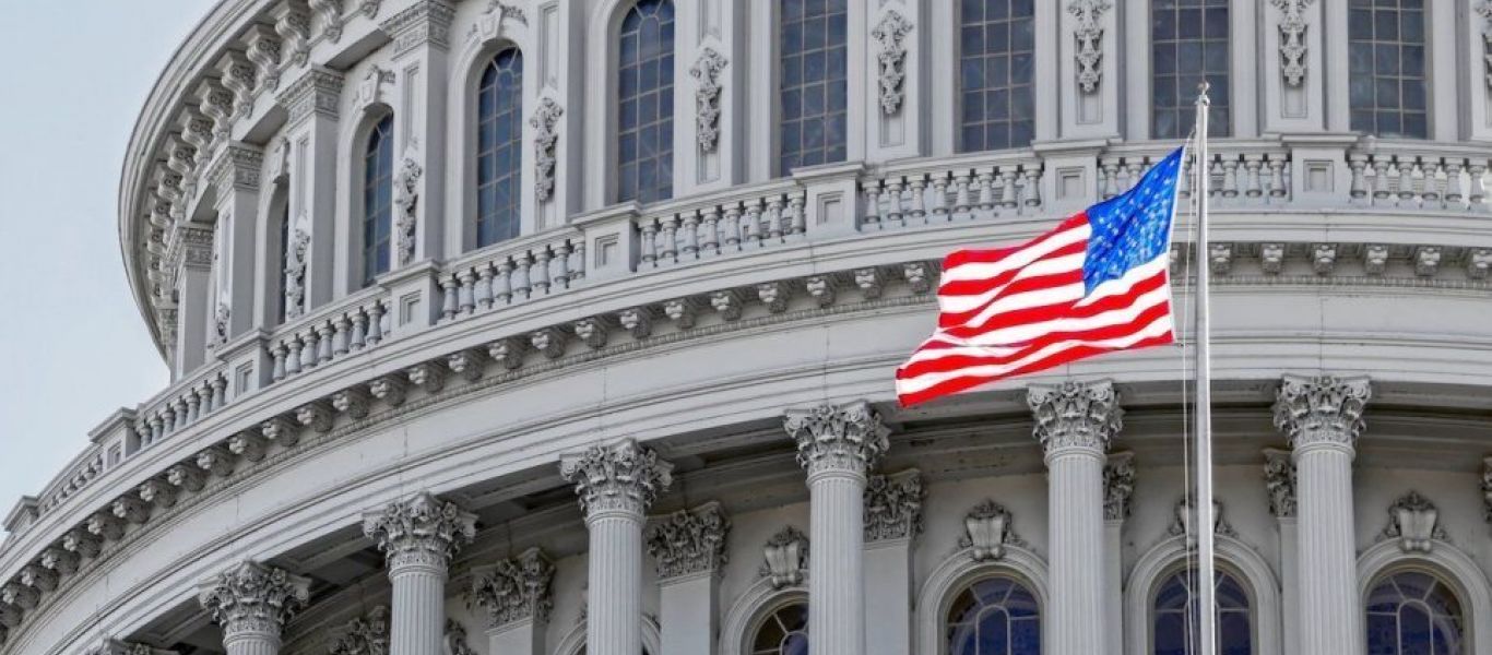 Το αμερικανικό Κογκρέσο ενέκρινε την τελευταία στιγμή τον προσωρινό προϋπολογισμό αποτρέποντας το «shutdown»