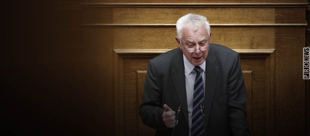 Π.Πικραμμένος: «Ναι» στην υιοθεσία παιδιών από ομόφυλα ζευγάρια αλλά με επιφυλάξεις