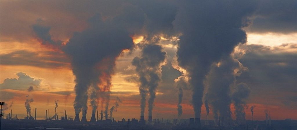 Νέα έρευνα: Η ρύπανση του αέρα και του νερού μπορεί να επηρεάσει… το φύλο του μωρού