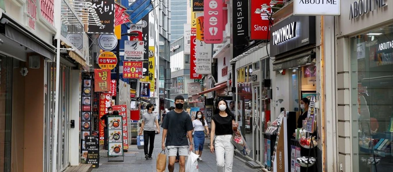 Η Νότια Κορέα ανακοίνωσε χθες νέα περιοριστικά μέτρα μετά την αύξηση των κρουσμάτων