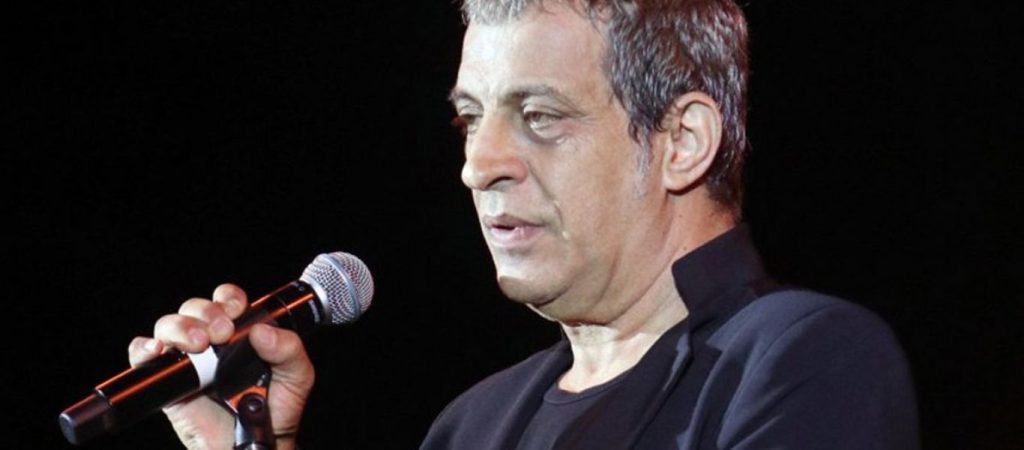 Ο Θέμης Αδαμαντίδης «έστησε» τη Φαίη Σκορδά και τον Γιώργο Λιάγκα – Τι συνέβη στον τραγουδιστή