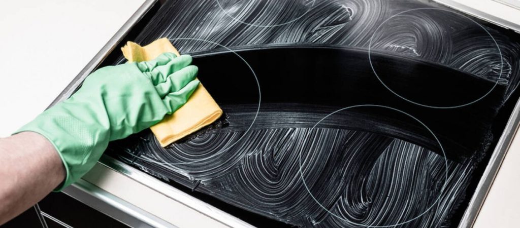 Έτσι θα αφαιρέσετε τις γρατζουνιές από την κεραμική εστία