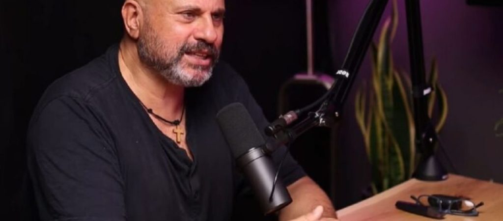 Το παράδειγμα του Δ.Κούβελα για τα νέα κυβερνητικά μέτρα: «Αυτά είναι ψεκ θεωρίες, αν αναφέρονται στους κυβερνώντες»