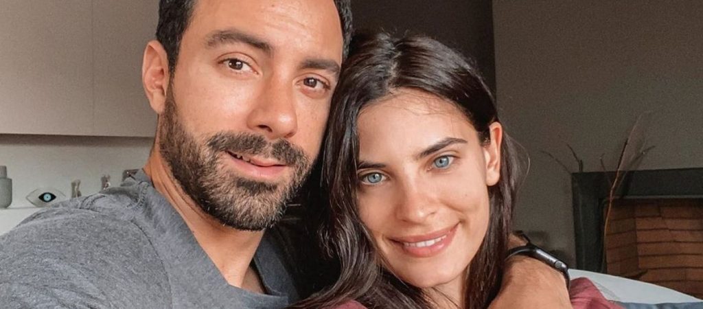 Ο Σάκης Τανιμανίδης ταΐζει τα δίδυμα και το Instagram «λιώνει» (βίντεο)