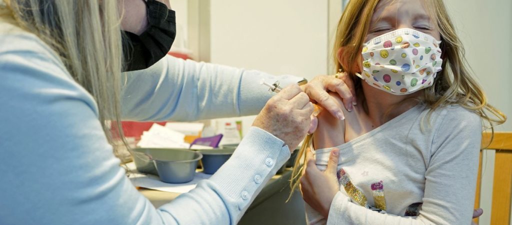 Γερμανική μελέτη: Κανένας θάνατος από Covid-19 σε υγιή παιδιά 5 έως 12 ετών – Στην Ελλάδα ετοιμάζονται να τα εμβολιάσουν