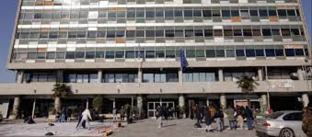Θεσσαλονίκη: Προφυλακίστηκε ο 27χρονος Αλγερινός για τη ληστεία με απειλή μπαλτά στο ΑΠΘ