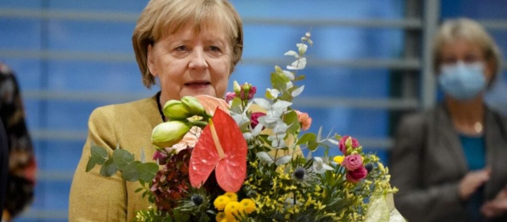 Η Γερμανία αποχαιρέτησε την A. Μέρκελ (φωτό)