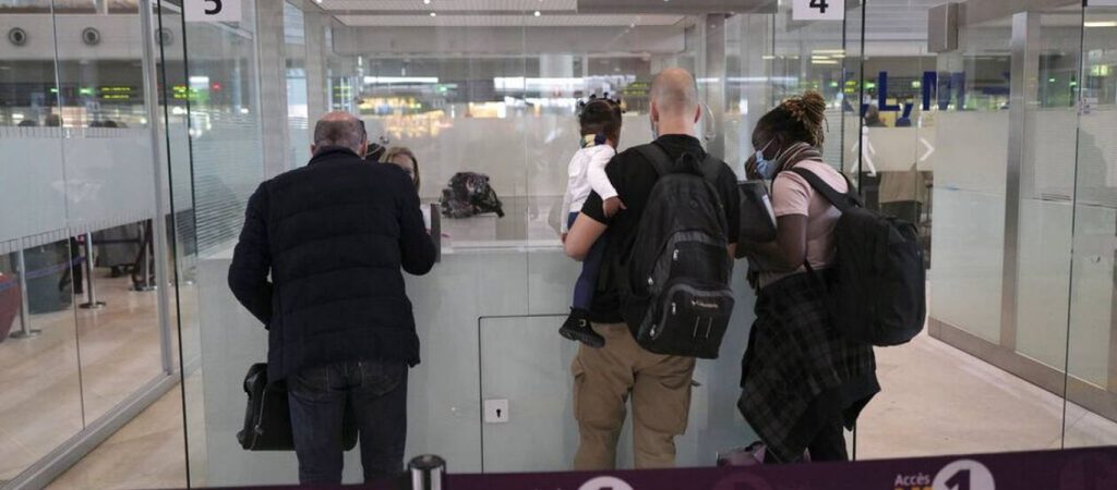 Βραζιλία: Δεν θα ζητά πιστοποιητικά από τους ξένους – «Δεν γίνεται να κάνουμε διακρίσεις εμβολιασμένων & ανεμβολίαστων»