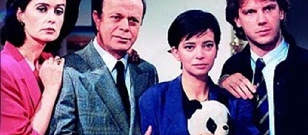 Γνωστός ηθοποιός καταγγέλλει: «Με τη Λάμψη είμαι στα δικαστήρια από το 2002 – Μου χρωστάνε χρήματα»