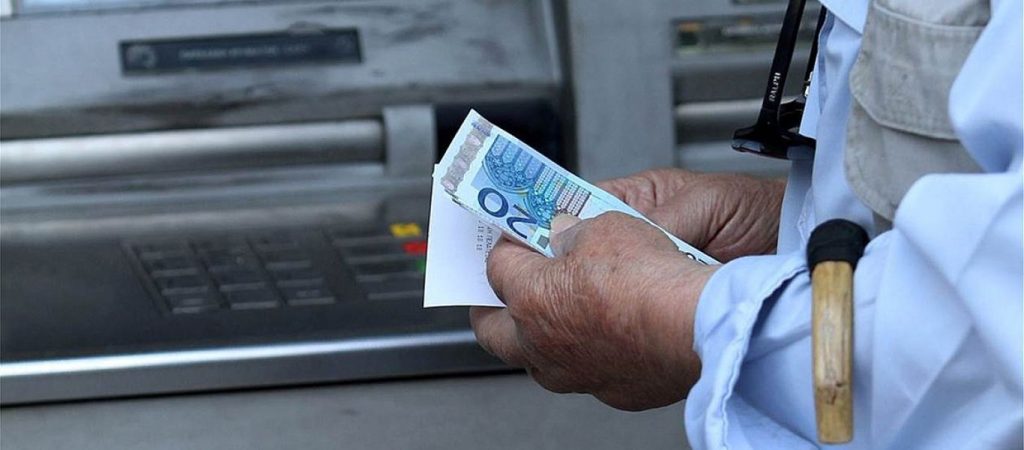 Ο ΟΟΣΑ προβλέπει αύξηση των ορίων ηλικίας συνταξιοδότησης στα 65 για την Ελλάδα