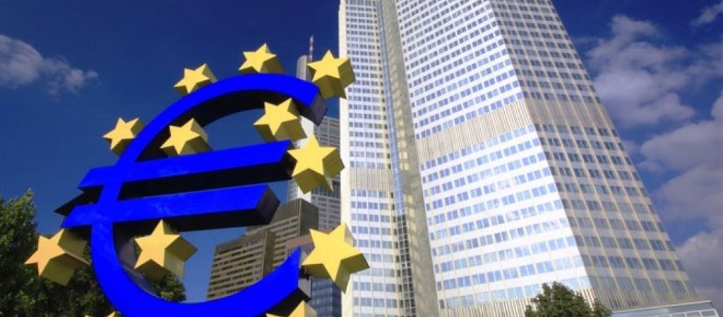 Δύσκολο να γίνουν δεκτά τα ελληνικά ομόλογα στο κλασικό πρόγραμμα της ΕΚΤ λέει το Βloomberg