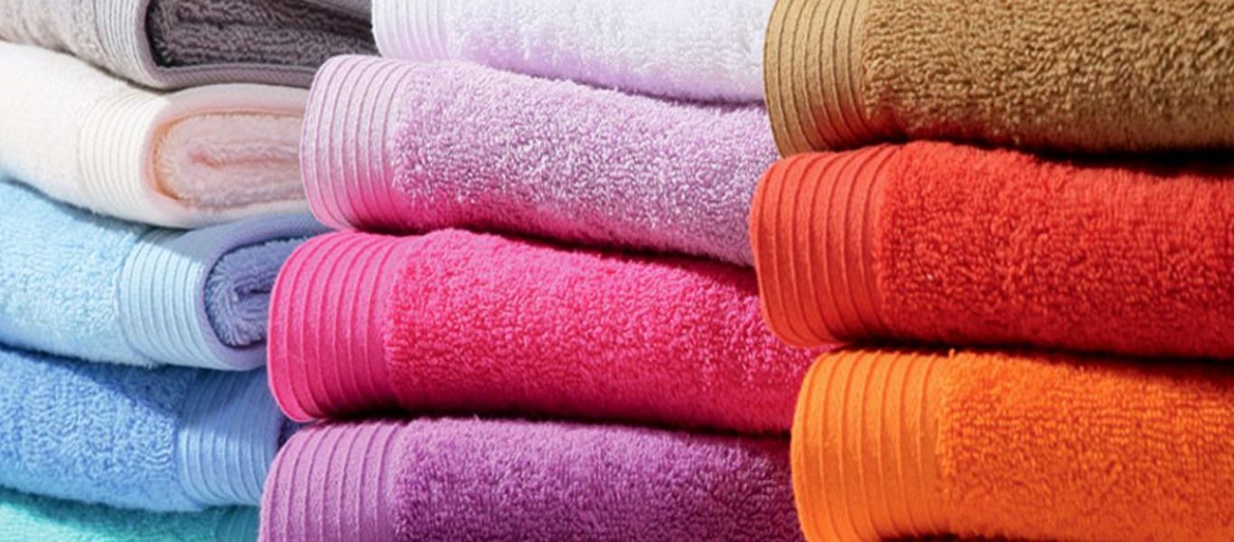 Κάντε ξανά αφράτες τις πετσέτες σας με τρία υλικά που έχετε στο σπίτι (βίντεο)
