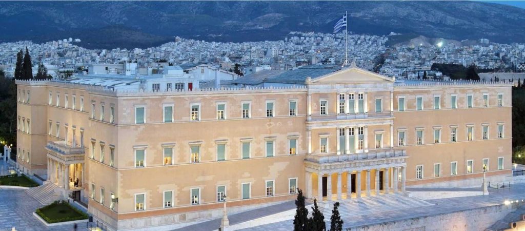 Σύριος επιχείρησε να εισβάλλει στη Βουλή – Τον σταμάτησε η αστυνομία