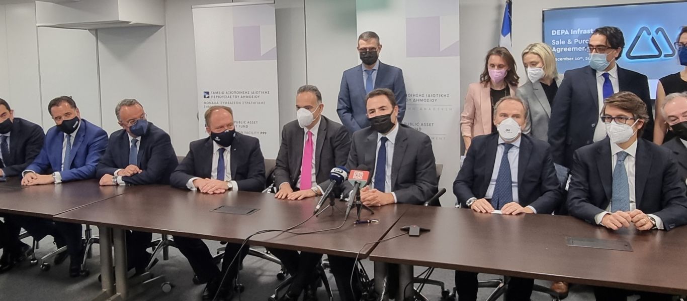 «Έπεσαν» οι υπογραφές για τη σύμβαση πώλησης της ΔΕΠΑ Υποδομών