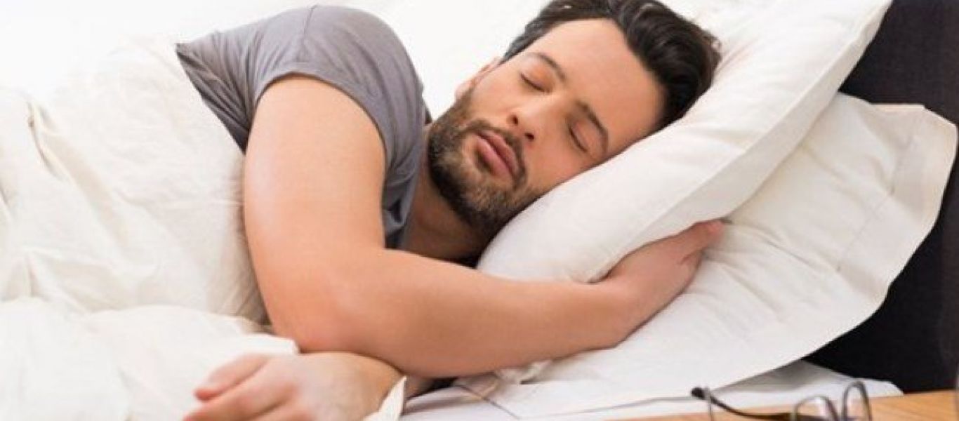 Κοιμάστε πολλές ώρες το Σαββατοκύριακο; – Να τί συμβαίνει στο σώμα σας