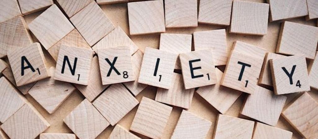 Ποια είναι τα συμπτώματα που «προδίδουν» πως σας έχει κυριέυσει το άγχος