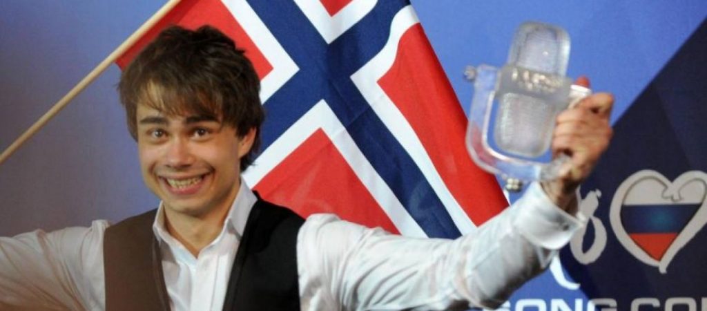 Alexander Rybak: Δείτε πως είναι σήμερα ο νικητής της Eurovision 2009 (βίντεο-φωτο)