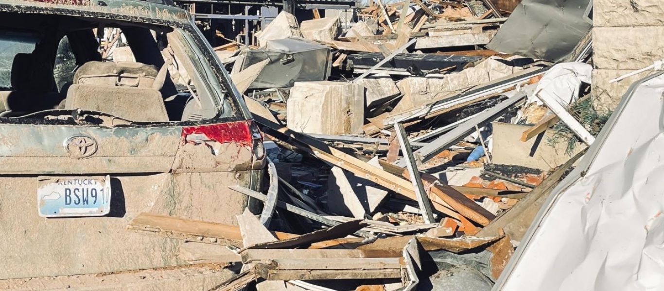 Κυβερνήτης Κεντάκι – ΗΠΑ: «Έχω κωμοπόλεις που έχουν εξαφανιστεί» – Ξεπέρασαν τους 80 οι νεκροί