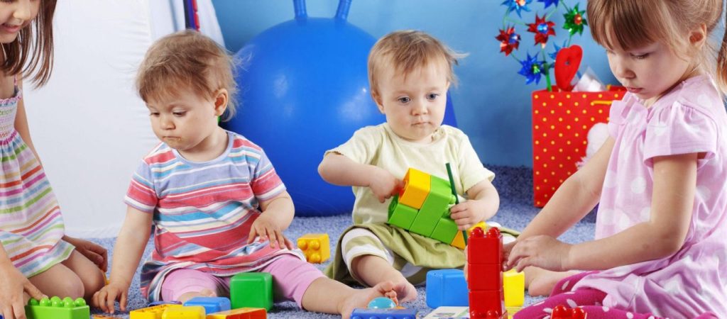 ΟΑΕΔ: Ξεκινούν οι αιτήσεις για τις 179 θέσεις σε βρεφονηπιακούς σταθμούς