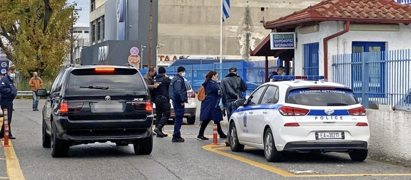 «Θεματοφύλακες του Συντάγματος»: Θα ενημερώνεται ο Εισαγγελέας λέει το υπουργείο Παιδείας