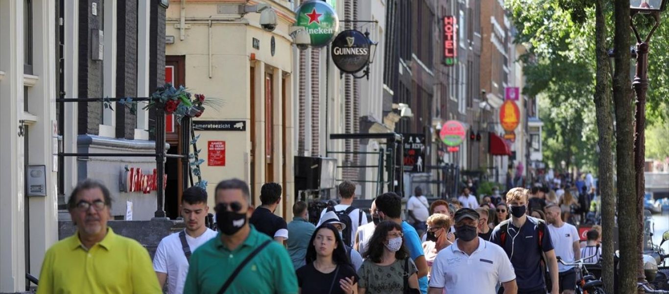 Ολλανδία: Παράταση των μέτρων μέχρι 14 Ιανουαρίου – Κλείνουν νωρίτερα τα σχολεία