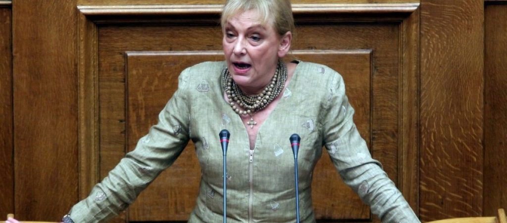 Οπαδούς της Χρυσής Αυγής και του Α.Σώρρα «βλέπει» η Φ.Πιπιλή πίσω από τους «Θεματοφύλακες του Συντάγματος»