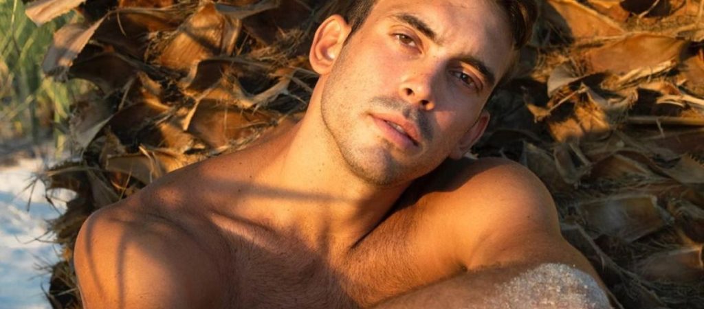 Ιάσονας Μανδηλάς: «Θέλουμε και οι ομοφυλόφιλοι να βροντοφωνάζουμε όταν παντρευόμαστε»