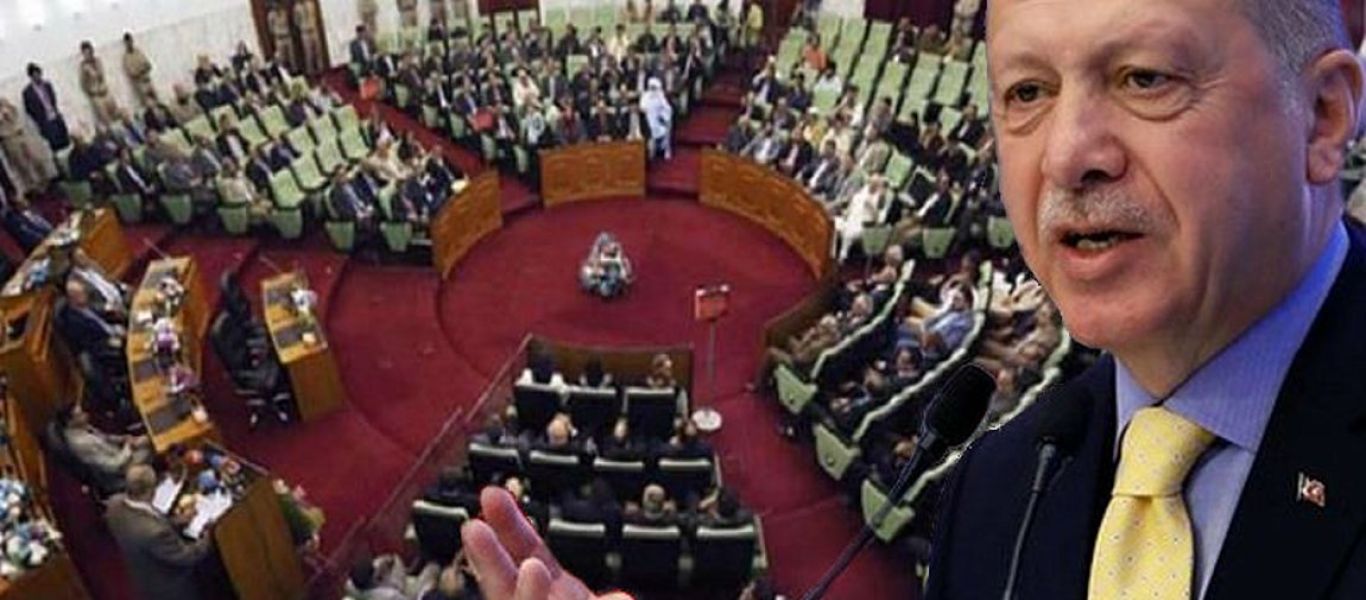 Τουρκία: Έκανε «σούπερ μάρκετ» τη βουλή η αντιπολίτευση – Πήγαν πορτοκάλια, λάδι και αυγά (βίντεο)