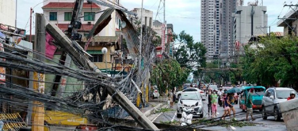 Φιλιππίνες – Τυφώνας «Ράι»: 12 θάνατοι και 18.000 άνθρωποι σε καταλύματα (βίντεο)