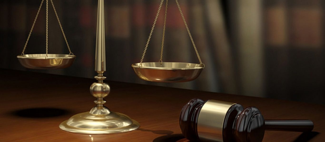 Κρήτη: Στη φυλακή οδηγούνται οι δύο ιερείς για τον βιασμό του 19χρονου στα Χανιά