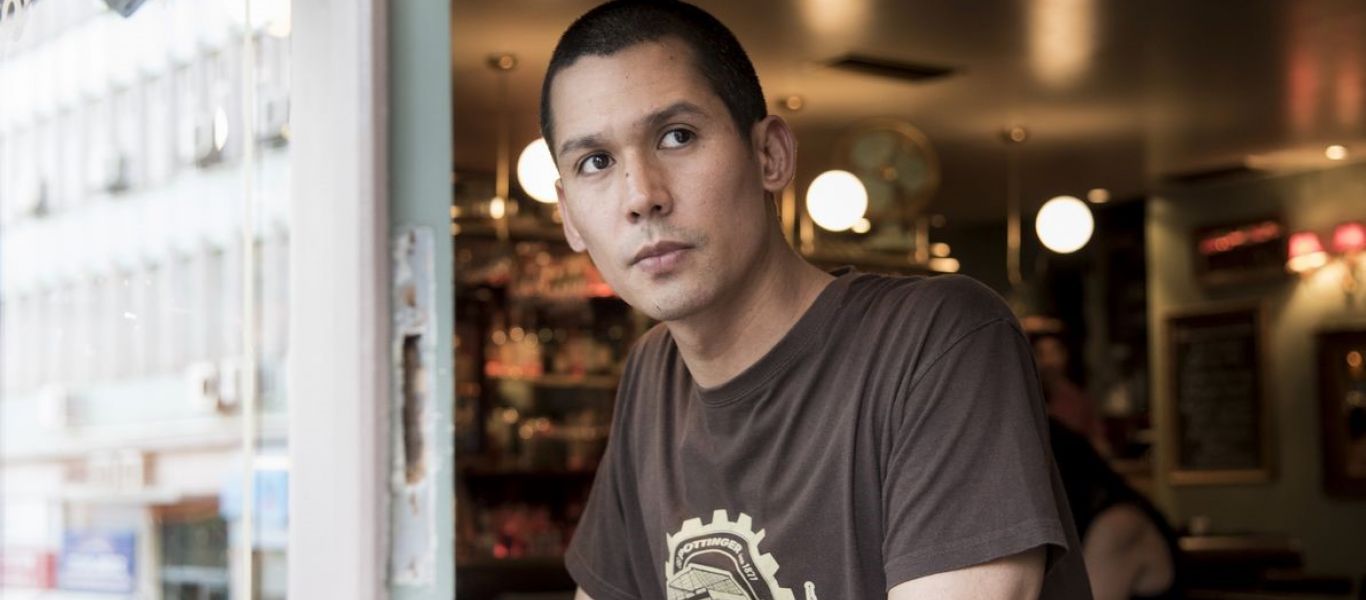 Αγνώριστος με μακριά μαλλιά 13 χρόνια πριν ο Σωτήρης Κοντιζάς (φώτο)