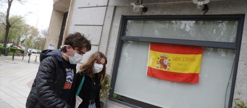 Στο «κόκκινο» η Ισπανία – Ραγδαία αύξηση κρουσμάτων