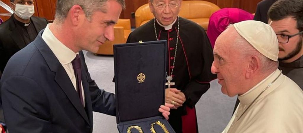 Ευχαριστήρια επιστολή Πάπα Φραγκίσκου σε Κώστα  Μπακογιάννη