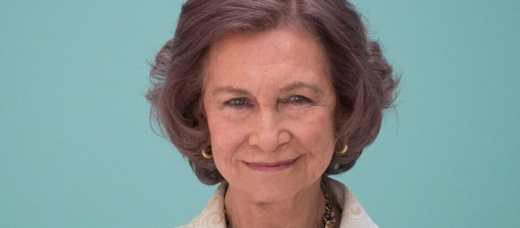 Στην Αθήνα η βασίλισσα Σοφία – Ανησυχεί για την υγεία του  τέως βασιλιά Κωνσταντίνου