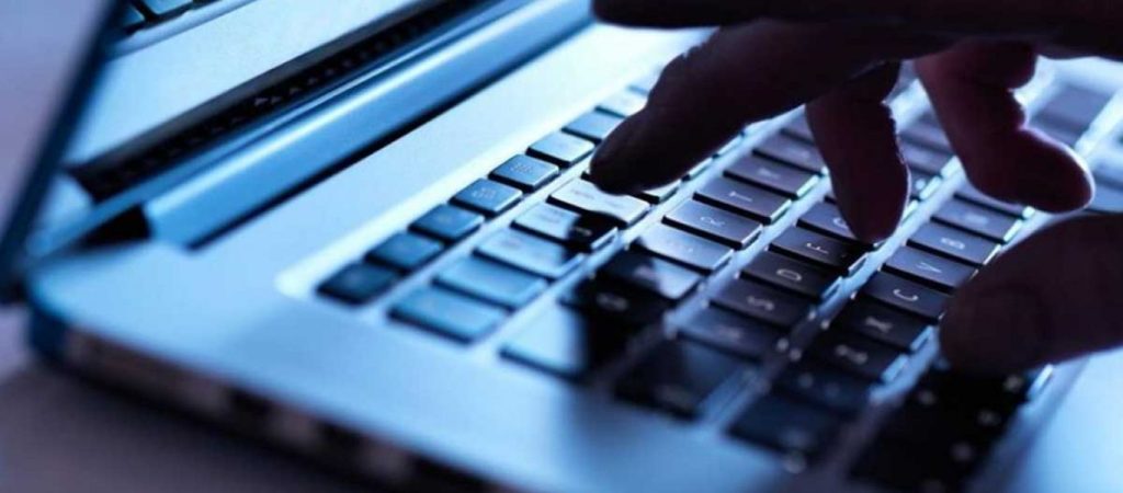 Διαδικτυακή απάτη: Ηλικιωμένος αναζητούσε συντροφιά – Του «έφαγαν» 800 ευρώ