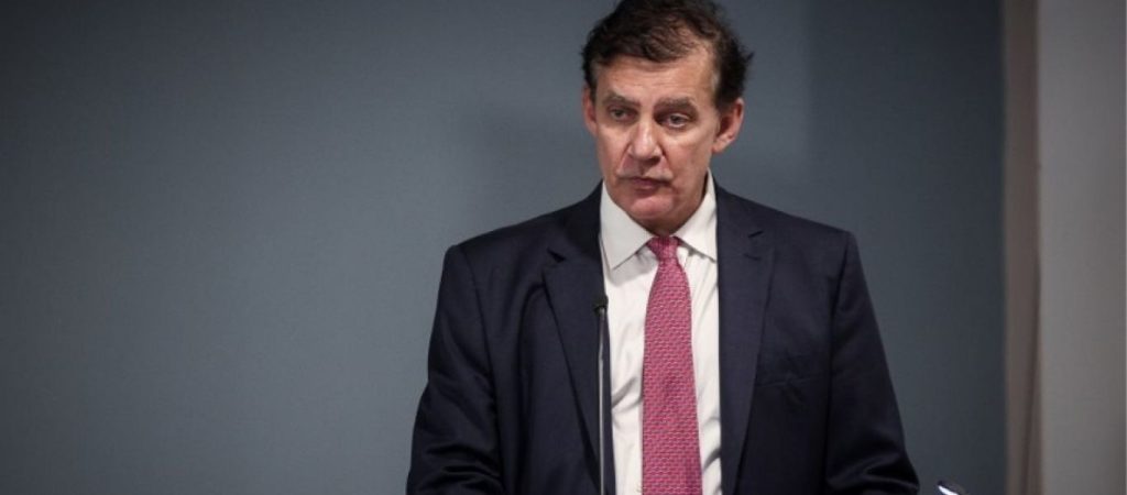 Η μετάλλαξη Όμικρον φέρνει το τέλος της «παράνοιας»: «Τελειώνει η πανδημία μέσα στο 2022» λέει ο Θ.Δημόπουλος