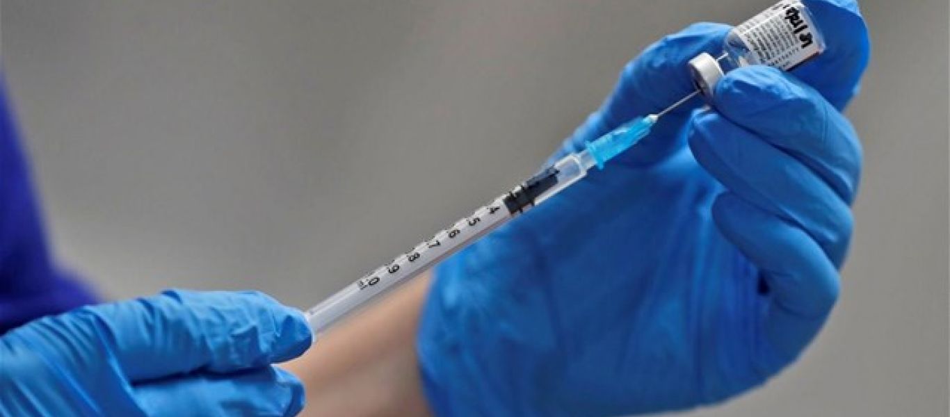 Ελληνική μελέτη: Τα αντισώματα πέφτουν στο μισό τρεις μήνες μετά τη δεύτερη δόση του εμβολίου