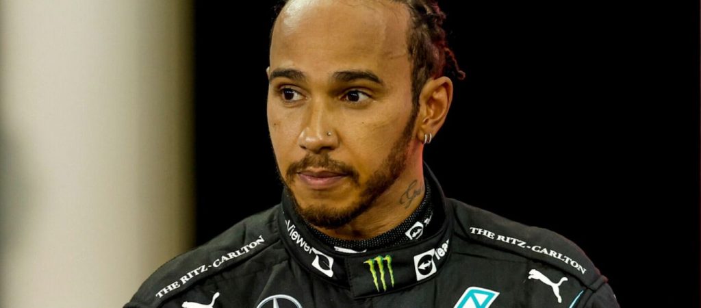 Formula 1: Ο Λ.Χάμιλτον σκέφτεται να αποσυρθεί μετά την απώλεια του τίτλου – «Δεν θα ξεπεράσει ποτέ τον πόνο»