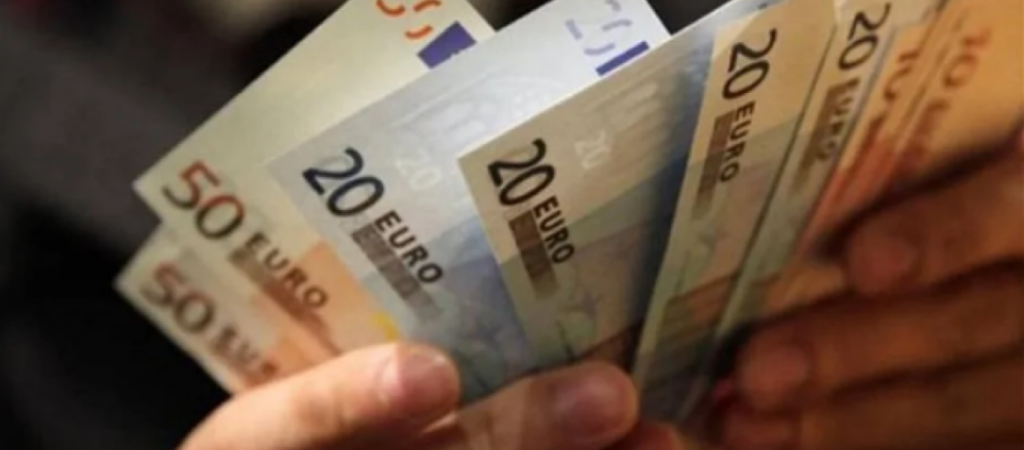 Aύξηση του κατώτατου μισθού το πρώτο εξάμηνο του 2022 ανακοίνωσε ο Κ.Μητσοτάκης