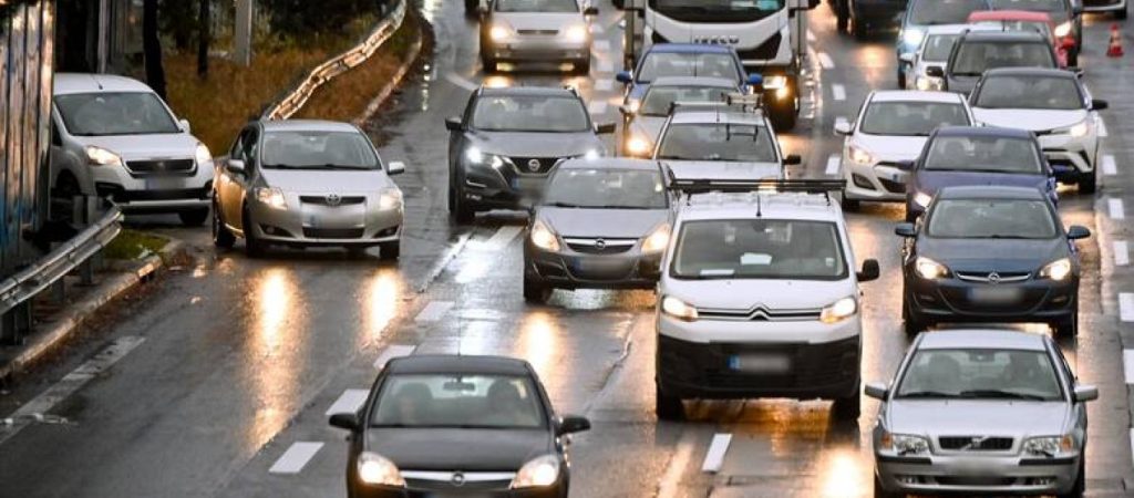 Τέλη κυκλοφορίας¨ Παράταση για την πληρωμή τους μελετά το ΥΠΟΙΚ