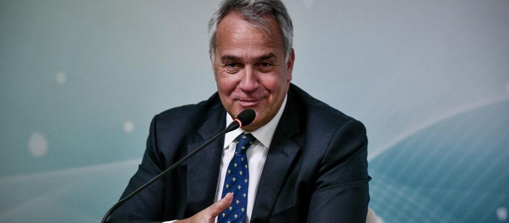 Συνήγορος του Πολίτη: Αδιάβλητες οι εξετάσεις ιθαγένειας – Τι απαντάει ο Μ.Βορίδης