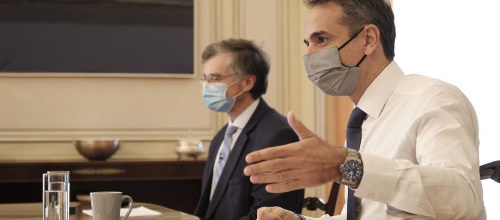 Προκλητική συνάντηση Κ.Μητσοτάκη-Σ.Τσιόδρα στο Μαξίμου: Αγνόησαν την μελέτη για τις ΜΕΘ!