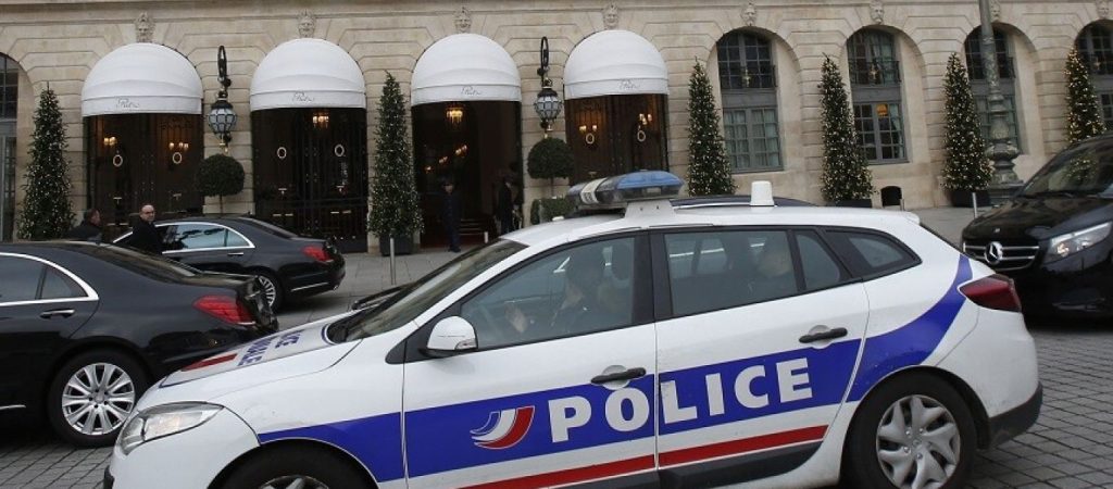 Γαλλία: Συνελήφθη ο 56χρονος που κρατούσε ομήρους δυο γυναίκες σε κατάστημα στο Παρίσι