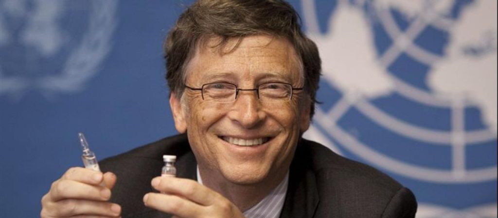 Ο Μπιλ Γκέιτς ακυρώνει τις Χριστουγεννιάτικες διακοπές του – Γιατί δηλώνει ότι η πανδημία μπορεί να τελειώσει το 2022